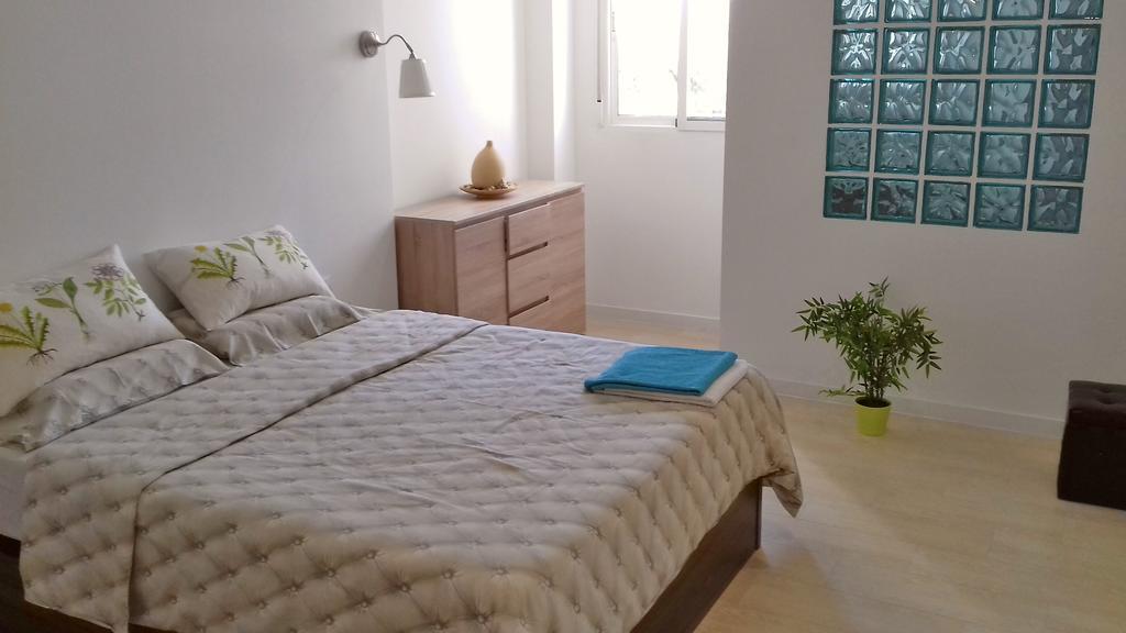 Apartment On Carrer Del Dr. Lluch Valencia Ngoại thất bức ảnh